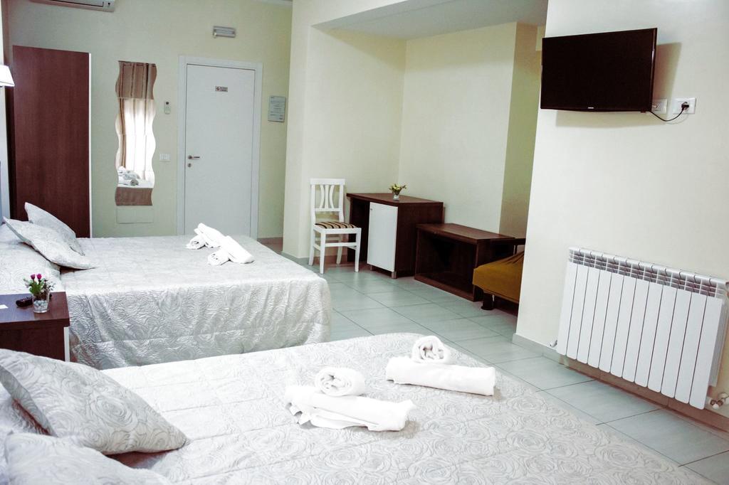 Tiburtina Hotel Holiday Řím Exteriér fotografie